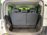 普段のお買い物や通勤、送迎等に十分な荷室スペースを確保しております。セカンドシートを倒すと、大きな荷物の積載も可能です♪