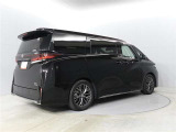 中古車の内外装の状態などをひと目で分かるよう、トヨタ車のプロの検査員が実施した「車両検査証明書」をご用意しています。