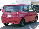 明るく広々、落ち着いた店内では、中古車のご検討・ご購入のほか、携帯電話(au)の購入等、様々なご相談に幅広く応えていきます♪