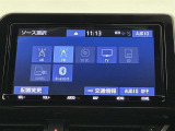 純正ナビを装備。タッチパネル式で使いやすく、お出かけもラクラクです。