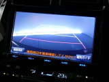 バックガイドモニターで、後方を確認しながら安心して駐車することができます。運転初心者も熟練者も必須の機能ですよ!