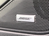 【BOSEサウンドシステム】メーカーオプションの高品位サウンドシステムを搭載。専用のチューニングが施された大小様々なスピーカーから良質なサウンドが奏でられ、臨場感あふれる音響空間を演出します。