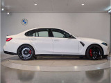 BMWでは重量配分にもこだわりがあり、FRモデルでは50:50とFFモデルでも60:40と前後の重量バランスにこだわり、軽快なハンドリングを実現しております。