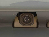 お車の状態をしっかりとお伝えするために1台の車両に付き40枚以上の画像を用意しております。外装はもちろん、室内の装備やお車の特徴などごらんください。