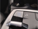 【プッシュスタート】プッシュスタートの最大のメリットは「防犯対策」です。スマートキーと車のIDが合致しないとエンジンは始動させることができません。