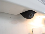 バックカメラが付いているので後方確認が非常にしやすいです。今や運転初心者も熟練者も必須装備!ついていて損はないですね♪