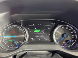 【スピードメーター】メーターがシンプルで見やすく運転しやすいですね!