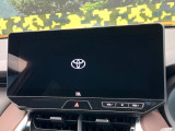 【12.3インチワイドナビ】高級感とインパクトのある大型ワイドナビを装備。各種オーディオ操作はもちろん、横長ワイド画面でのマップ2分割表示など、利便性も高いナビです♪