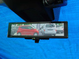 スマート・ルームミラー ルームミラーに映り込んでしまうピラー、ルーフ、ヘッドレスト、シート、後席乗員、荷物等に遮られることなく後方視界を確保します。