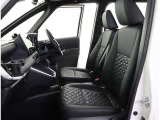 見通しのよいすっきりとした視界で、誰でも運転しやすいです。運転のしやすさは疲れにくさにも繋がりますよ♪