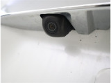 バックカメラが付いているので後方確認が非常にしやすいです。今や運転初心者も熟練者も必須装備!ついていて損はないですね♪