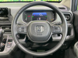 【純正革巻きステアリング】上質な革を使用することで、手にしっかり馴染みとても運転しやすいハンドルです♪
