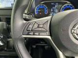 ステアリングスイッチ装備!運転しながら手元でオーディオの操作などができます。