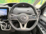【純正革巻きステアリング】上質な革を使用することで、手にしっかり馴染みとても運転しやすいハンドルです♪