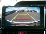 バックカメラ付き♪車庫入れ、バックでの駐車時に後方が見える事での安心感は大きいです☆一度装備したら外せなくなるアイテムです♪