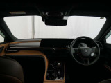 見通しのよいすっきりとした視界で、誰でも運転しやすいです。運転のしやすさは疲れにくさにも繋がりますよ♪