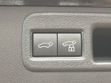 【パワーバックドア】スマートキーや運転席のボタンを押すだけでリアゲートが自動で開閉します!荷物を持っている時や、高い位置にあるバックドアを閉める際に便利な機能です♪