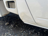 運転席側下ヘコミありです。
