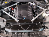 BMWのエンジンは世界的にも認められている高性能エンジンです。レスポンスがよく高回転型の心地よい吹きあがりなど駆け抜ける歓びのキーになる部分でございます。