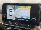 【アラウンドビューモニター】専用のカメラにより、上から見下ろしたような視点で360度クルマの周囲を確認することができます☆縦列駐車や幅寄せ時に活躍してくれます♪