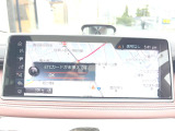 ●BMW純正ナビ:一体感のあるナビは、高級感ある車内を演出してくれます。Bluetooth再生などオーディオ機能も充実しておりますので、運転もより楽しめます♪