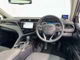運転席まわりです。 各操作スイッチは使いやすい位置に配置されてます。