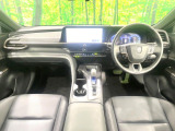 クラウンクロスオーバー 2.5 G アドバンスト レザー パッケージ E-Four 4WD 
