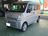 主に新車中古車販売、カーリース、整備、修理、保険商品、ロードサービスなどを取り扱っております。