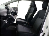 高いホールド性で運転姿勢が安定します。長距離ドライブでも疲れにくいのが魅力です。快適なドライビングライフをお送りください♪
