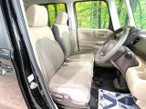 運転席シート廻りは使用感も少なく、良好な状態となっています。丁寧に使われていたことがよくわかりますね。