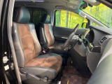 運転席シート廻りは使用感も少なく、良好な状態となっています。丁寧に使われていたことがよくわかりますね。