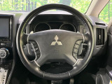 【純正革巻きステアリング】上質な革を使用することで、手にしっかり馴染みとても運転しやすいハンドルです♪