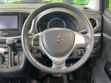 【純正革巻きステアリング】上質な革を使用することで、手にしっかり馴染みとても運転しやすいハンドルです♪