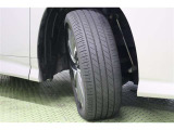 タイヤサイズ 205/55R17。
