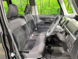 運転席シート廻りは使用感も少なく、良好な状態となっています。丁寧に使われていたことがよくわかりますね。