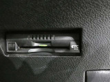ビルトインタイプのETC車載機です。見た目もスマートで料金所通過もキャッシュレスです。