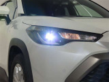 高輝度で点灯速度が速く、しかも消費電力の少ないLEDヘッドライトが装備されています!LEDの明るい光が走行中の視界の確保をサポートして、夜のドライブがより楽しく安全に運転できます♪