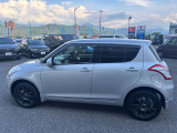 お客様が安心して中古車を購入できるよう、中古車の価格や品質の適正な情報を提供し、近年問題となっております修復暦の偽り・メーター改ざん車の排除に努めています。