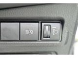 オートマチックハイビームとは、先行車や対向車のライトを認識し、ハイビームとロービームを自動で切り替える機能です。夜道の視界を確保します。詳細は販売店スタッフまでおたずねください。