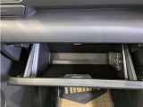 グローブボックスの収納もバッチリ