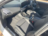 長時間の運転でも疲れにくく、オーナー様の事だけを考えて作成したBMWならではのとっておきのシートです。