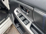 開け閉め楽々のパワーウィンドウです☆