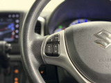 【展示車の状態】展示車は全て、マツダ車のエキスパートが、基本性能に関わる箇所を徹底的に点検。外装や室内に関しても、細部にいたるまで、しっかり清掃・洗浄を実施しています。