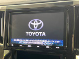 【純正大画面ナビ】人気の大型9インチナビを装備。存在感のある大画面はインパクト大!ナビ利用時のマップ表示は見やすく、テレビやDVDは臨場感がアップ!いつものドライブがグッと楽しくなります♪