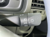 トンネルなど、周囲の明るさの変化でランプ類を自動オン・オフするコンライトです(消し忘れ防止機能付)