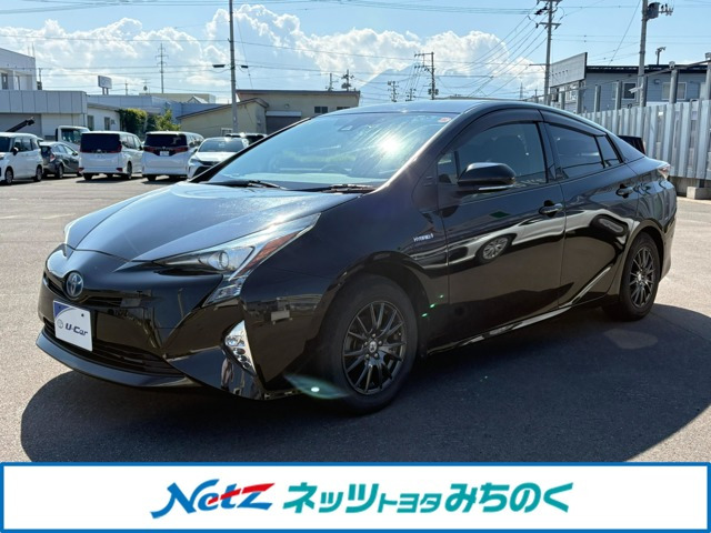 プリウス 1.8 S セーフティ プラス E-Four 4WD 