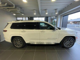 グランドチェロキーL サミット リザーブ 4WD 