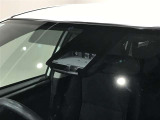 【衝突被害軽減ブレーキ】前方の車両や横断する歩行者などを検知した時、衝突回避や被害軽減をサポートします。