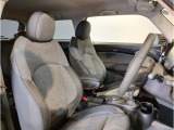 【MINI認定中古車】MINIのご購入はぜひMINI正規ディーラーで!メーカー基準の納車前点検整備を全車実施。規定整備を実施された車両にのみ付帯出来る全国保証。