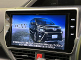 【純正10インチナビ】人気の純正ナビを装備しております。ナビの使いやすさはもちろん、オーディオ機能も充実!キャンプや旅行はもちろん、通勤や買い物など普段のドライブも楽しくなるはず♪